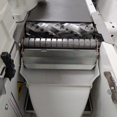 used-scm-minimax-c26g-universal-machine-5